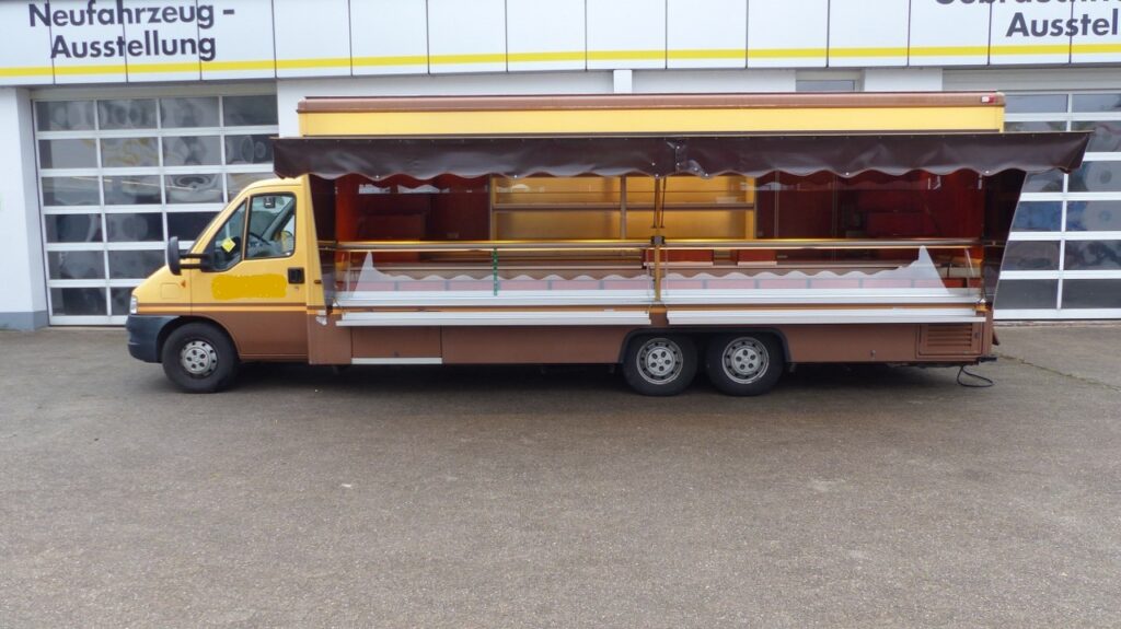Käse-Verkaufsmobil mit Zusatzisolierung und Raumkühlung.- -Der Verkauf des Fahrzeuges erfolgt zum Sonderpreis nur im Ist-Zustand.-Das Fahrzeug hat keinen TÜV (ohne gültige Hauptuntersuchung).-Instandsetzungsarbeiten nur gegen Aufpreis.