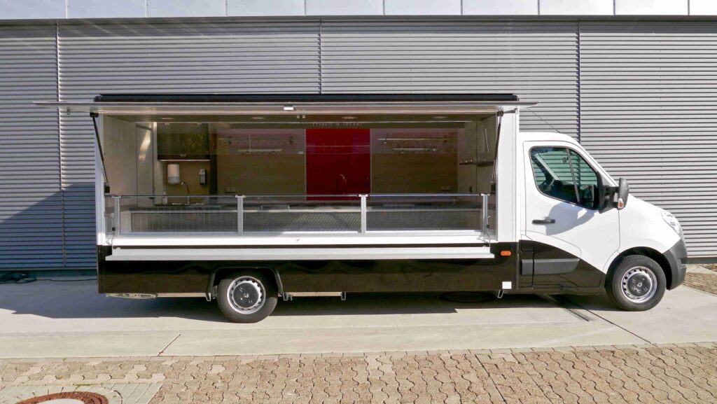 Cleverplus 4535-FL mit gigantischer 37°C- Kühlung (400 V), beheizter Körperschutzkante, viel Kühlraum, Bäro LED-Strahler uvm.