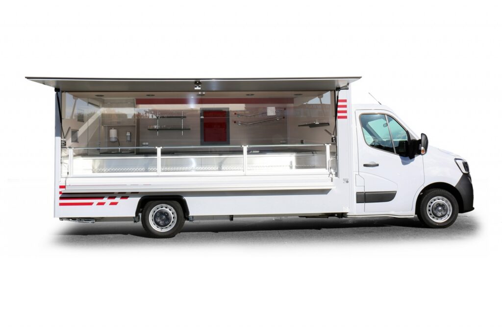 Gepflegtes Wochenmarkt-Verkaufsmobil mit Klang & Klimapaket, LED-Schlußleuchten, senkrechter Thekenverglasung, BÄRO Intara CX-Strahlern über der Theke, 2 Kühlfächer unter Theke uvm.