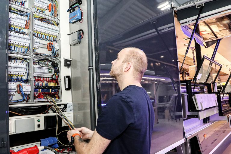 borcohoehns-elektriker_gross